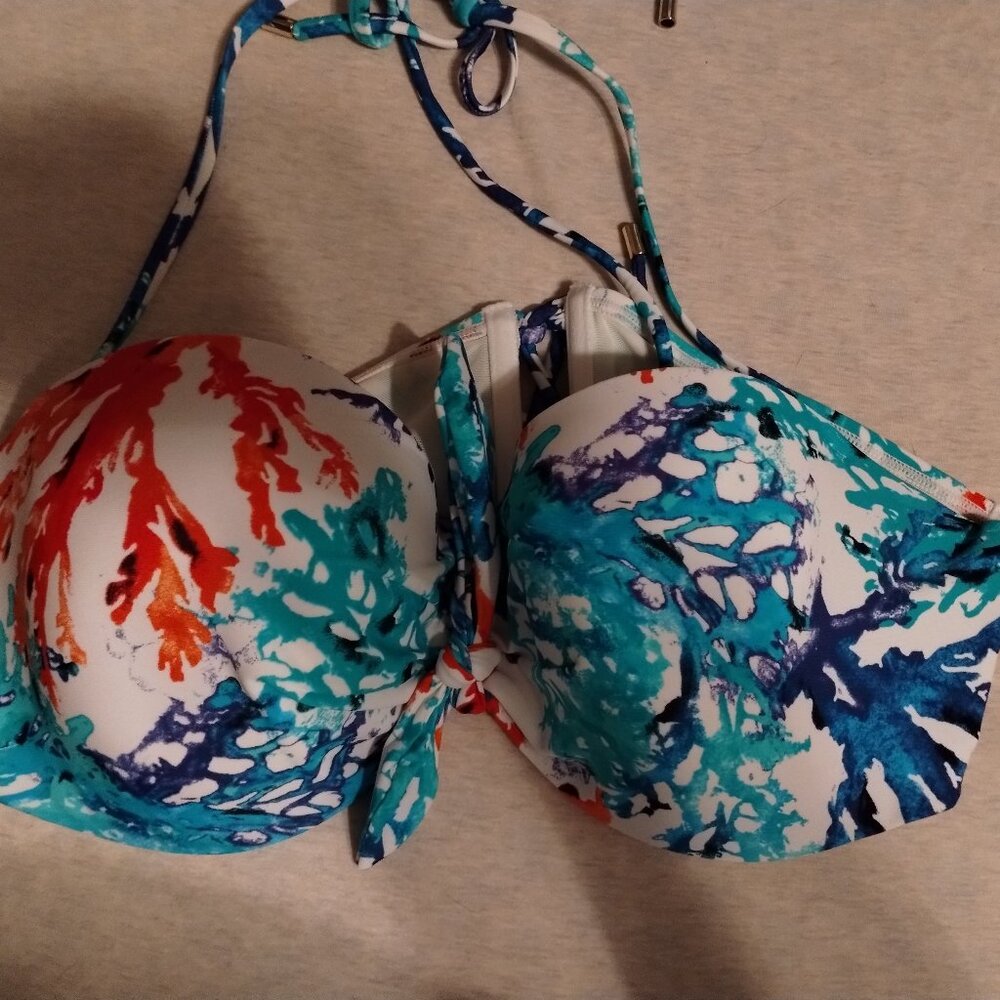 Cacique balconette swim top